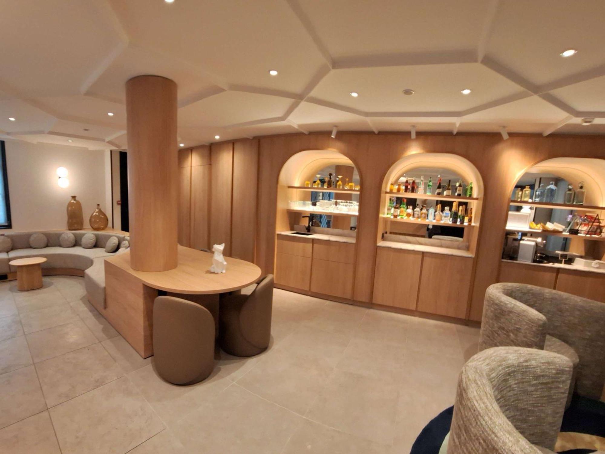 Mercure Paris Arc De Triomphe Wagram Экстерьер фото