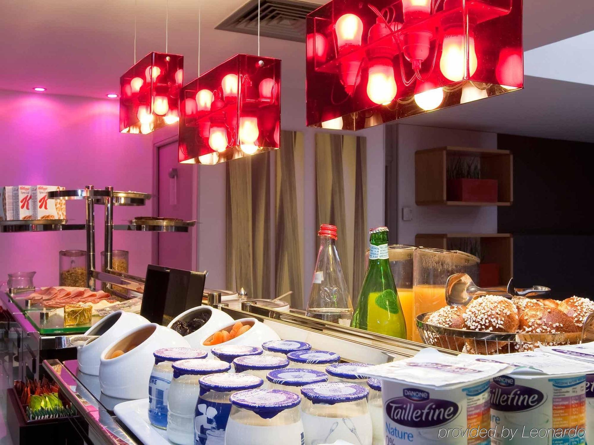 Mercure Paris Arc De Triomphe Wagram Экстерьер фото